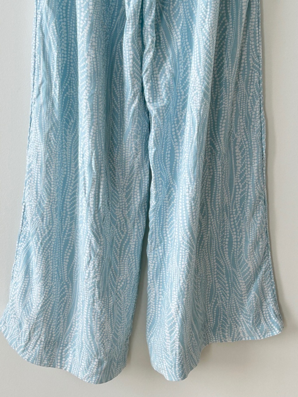 Joie Linen Blend Wide Leg Smocked Waist Light Blue & White Pants - Picture 12 of 16